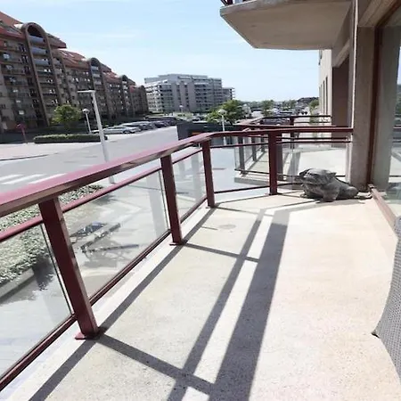 In Near The Nieuwpoort