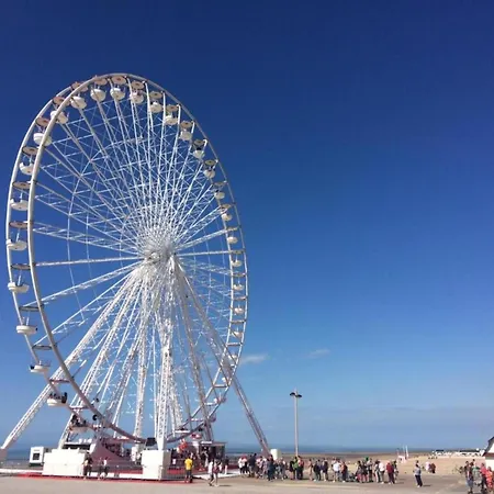 In Near The * ניופורט